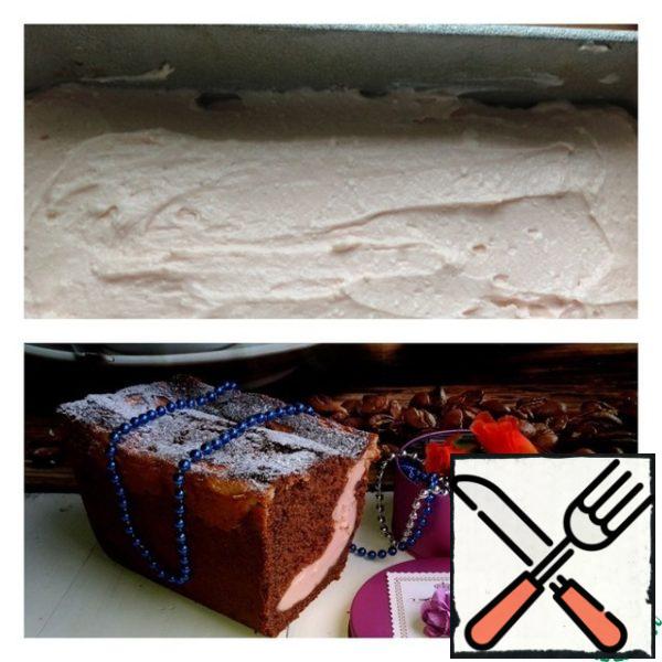 Put the cottage cheese on top of the chocolate dough and smooth it with a spoon. Put the pie in the oven at a temperature of 160-170 g for 50-60 minutes. There is no need to mix and "shake" the layers. during the baking process, the cottage cheese will be perfectly absorbed into the chocolate dough, leaving a beautiful pattern. Cool the finished cake and sprinkle with powdered sugar.