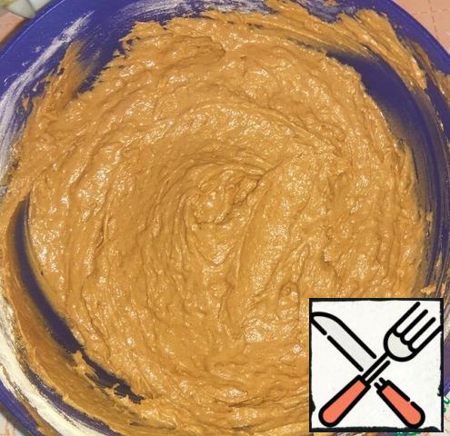 In a bowl of chocolate mixture alternately parts add flour mixture and applesauce.