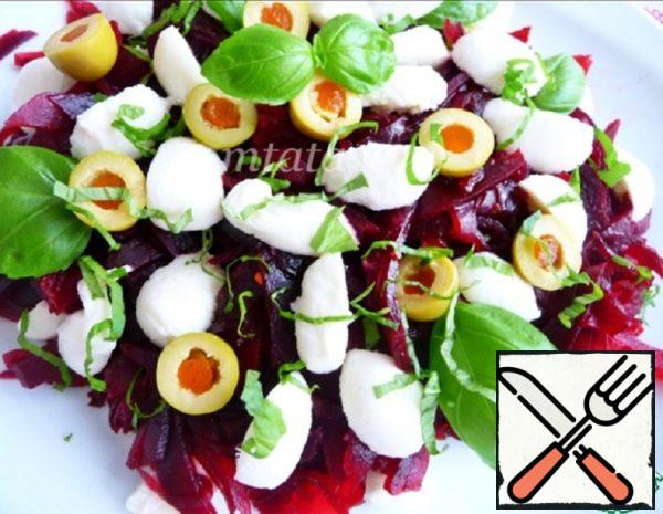 Beetroot, Olive and Mozzarella Salad Recipe