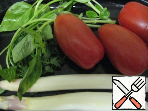 Soak gelatin in cold water;
boil the asparagus;
