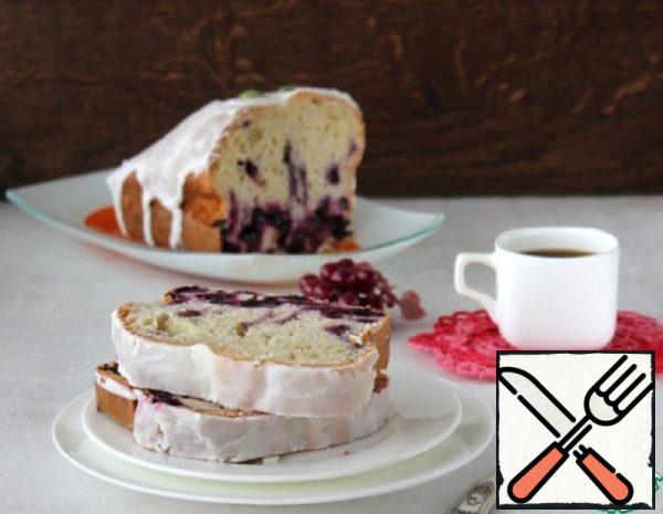 Cake on Sour Cream with Black Currant Recipe