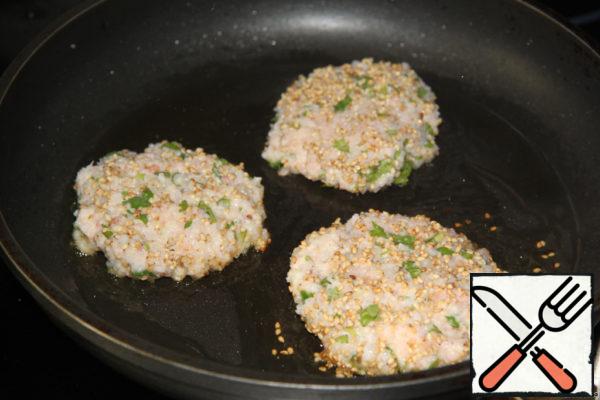 Roll cutlets, dip in sesame and put in a pan with olive oil.