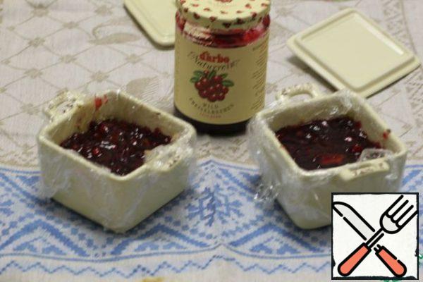 And now cranberry sauce.
