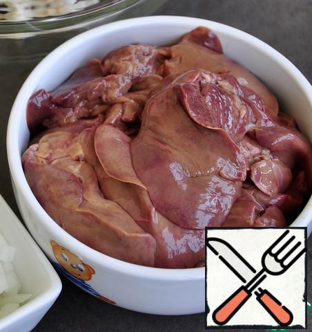 Liver wash, dry, trim the fat layer and bile ducts.