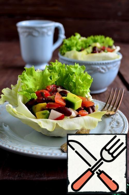 Delicious, healthy and nutritious salad. It consists only of healthy vegetables and beans, which is very useful and indispensable for our body.