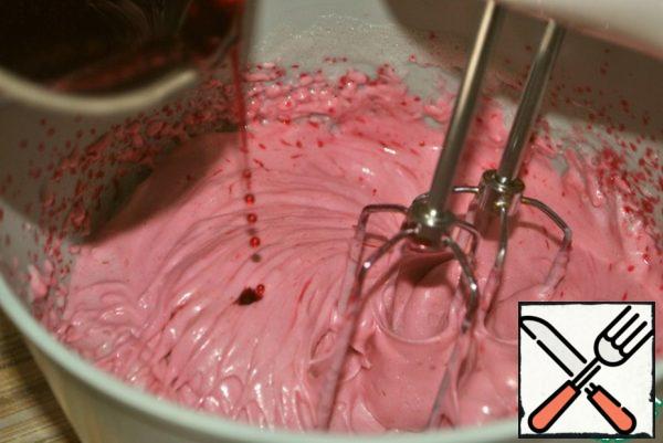 The syrup has just boiled. Without stopping whipping the egg whites, pour in the syrup in a thin stream. Don't be afraid, nothing will boil and curdle. After all the syrup is poured in, continue whipping for 2-3 minutes. put them in the freezer or refrigerator so that the proteins cool down quickly.
