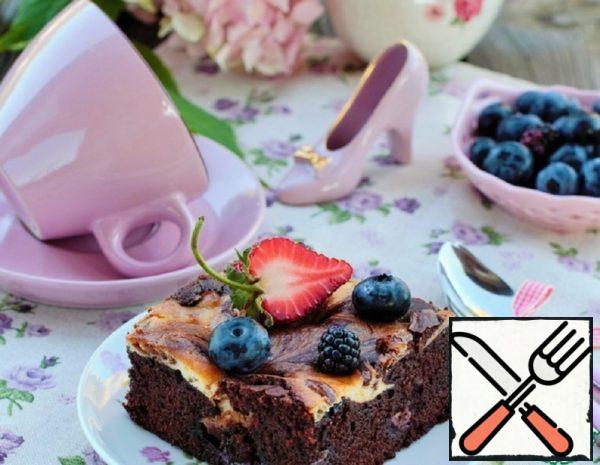 Marble Brownies with Blackberries and Blueberries Recipe