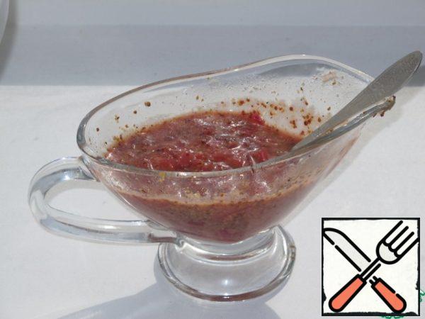 Combine onions with mustard.
The sauce is ready.
