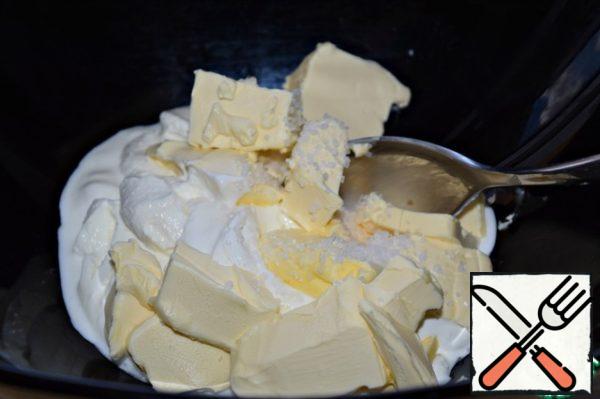 Dough. Mix softened margarine (butter) with sour cream and salt.
