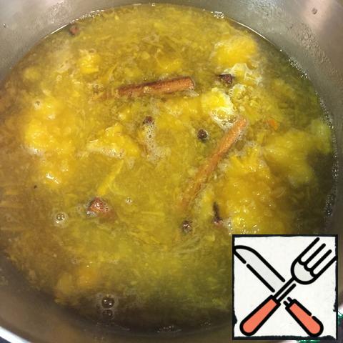Add pumpkin puree, cinnamon sticks and cloves. Bring to a boil and cook on low heat for 30 minutes, stirring occasionally.
I make pumpkin puree beforehand.