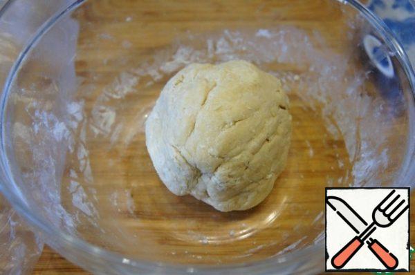 Wrap the dough in a bag, put in the refrigerator for 30 minutes.
