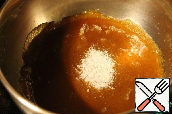 For caramel: on low heat, melt the sugar, add salt to it.