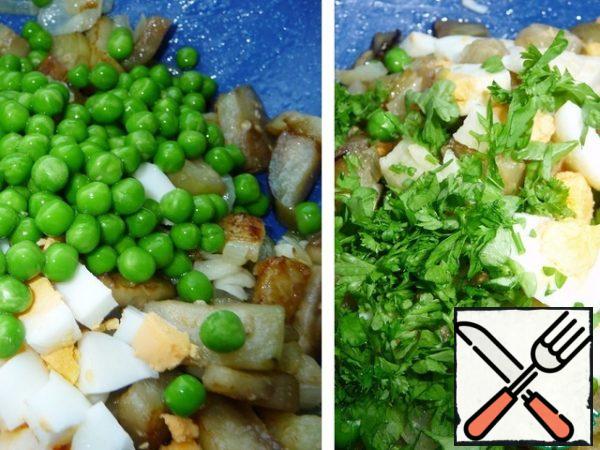 Add the peas and finely chopped parsley.
