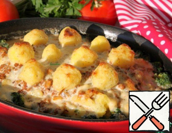 Moussaka with Broccoli and Mashed Potatoes Recipe