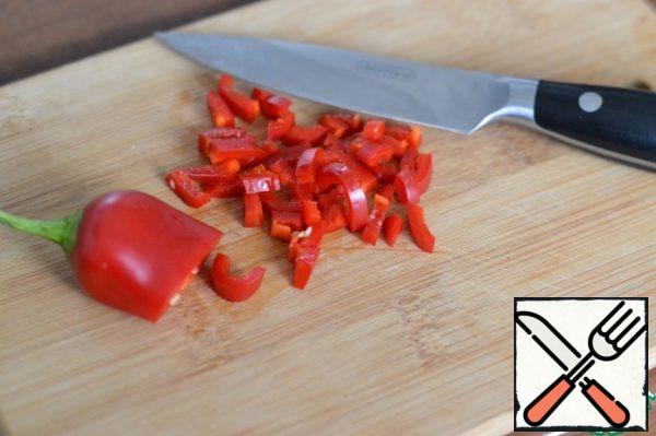 If desired, you can add chopped chili.
Stir.