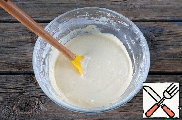 To whipped eggs gradually add flour mixture and mix well.