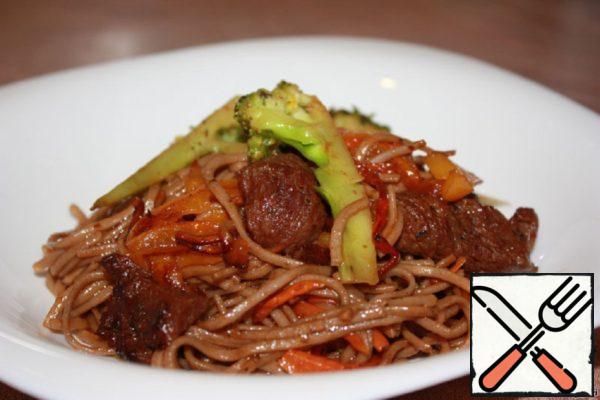 Buckwheat Noodles with Beef and Vegetables Recipe