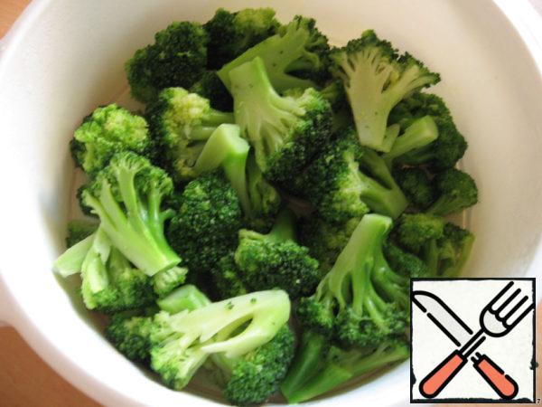 Broccoli (I have frozen) to a boil. I did it in the microwave steamer.