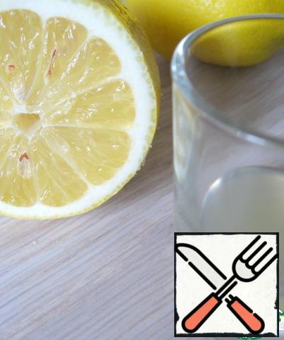 Mix ginger with 1 teaspoon grated lemon zest and 1 teaspoon lemon juice.