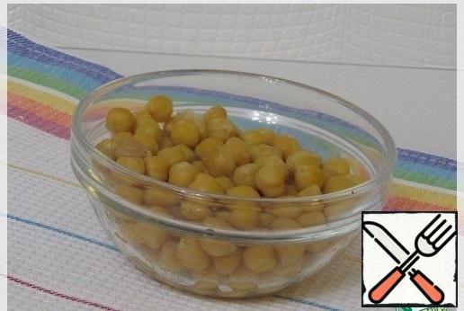 Chickpeas in advance to soak not less, than on 4 hours. Wash chickpeas, fill with water, bring to a boil. The first 10 minutes boil on strong fire, then 50-60 minutes on weak. Add salt a few minutes before it is ready.