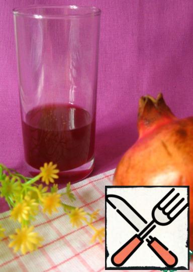 The same amount (70ml) we need fresh pomegranate juice. Prepare it or take it ready.