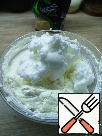 Add the whites foam to the cottage cheese and mix well until smooth.