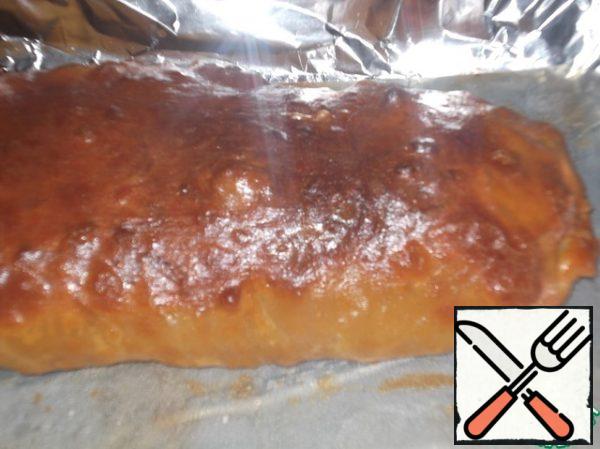 During the baking process a few more times to coat the strudel with the egg. Once ready, you can cover with a damp towel. Bon appetit!!!