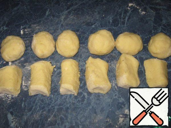 I divided the dough into 12 parts.
