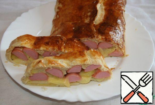 Strudel with Potatoes and Sausages Recipe