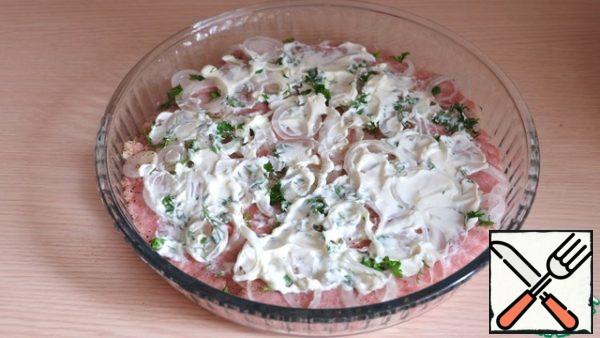 Grease with sour cream.