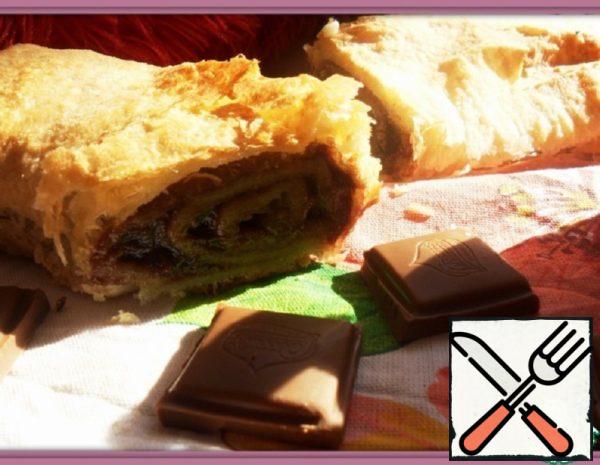 Strudel with Chocolate-Nut Filling Recipe