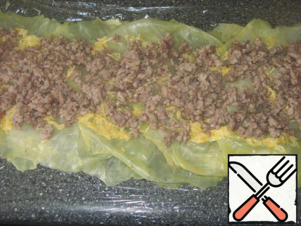 Then - a layer of minced meat.
