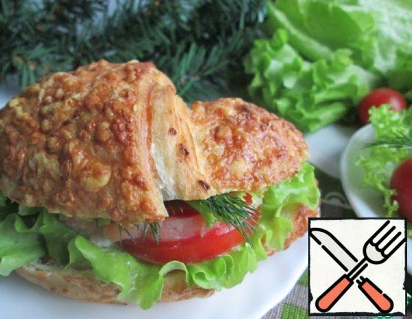 Croissant-Sandwich with Salmon Recipe