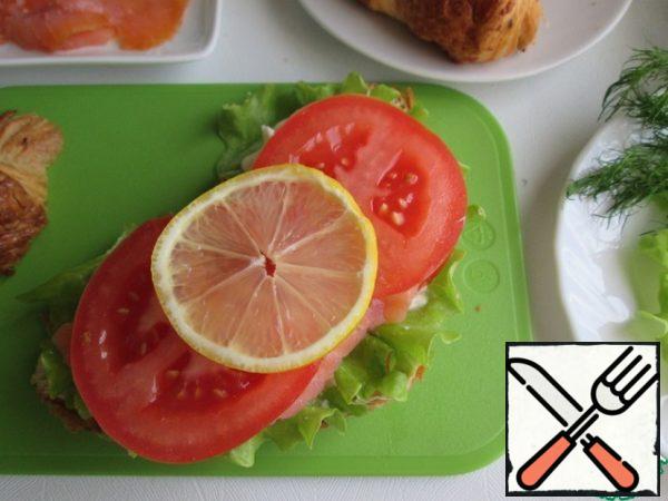 Then again slices of tomato and lemon.
