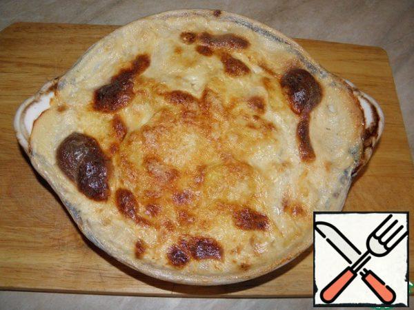 We send it to a preheated 180 degree oven for 30-45 minutes (depending on the thickness of the layer).
