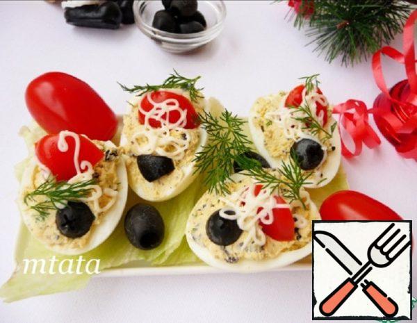 Quick Snack of Eggs and Olives Recipe