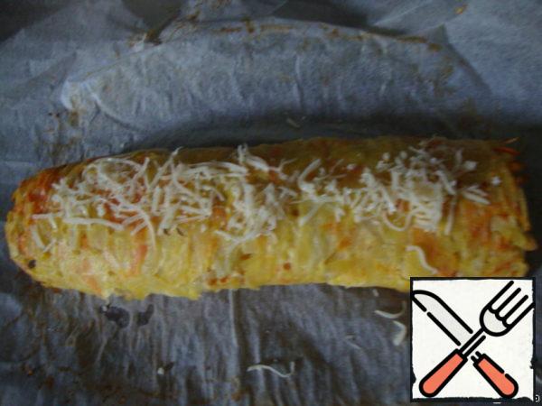 Top roll sprinkle with cheese and once again put in the oven until the cheese melts for 5 minutes.