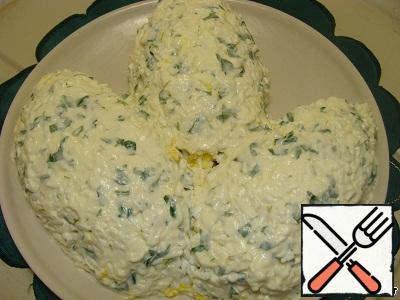 Spread with a mixture of cheese and mayonnaise.