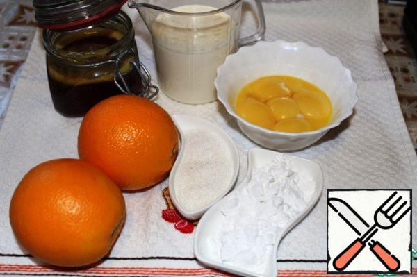 The products for making gratin are in the picture.
Preheat the oven to 210 degrees, let it warm up.