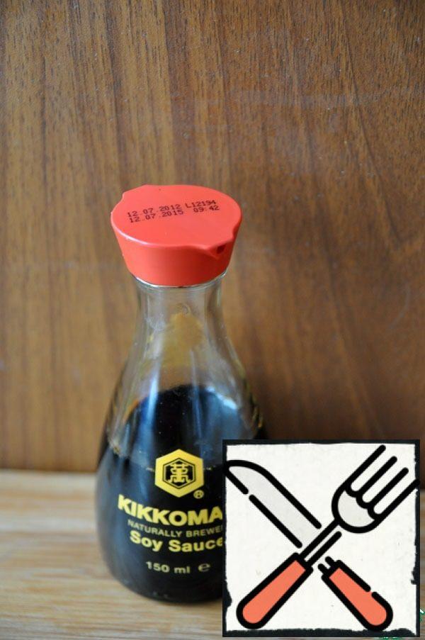 For the filling take the soy sauce.