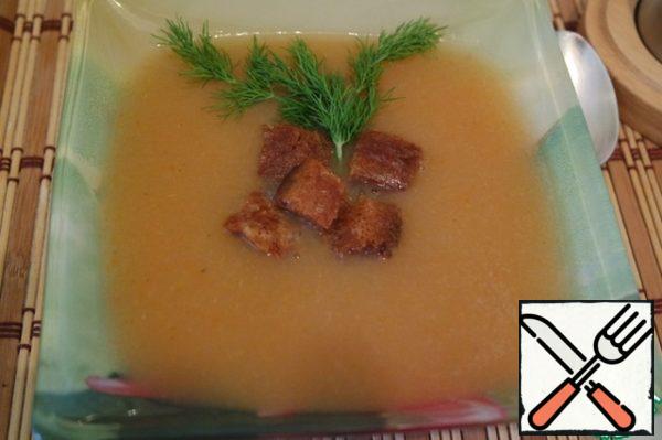 The soup and bring to taste, serve onto plates, add the crackers (they are much tastier), and garnish with greens.