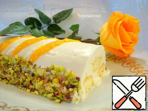 An hour before serving, remove the dessert from the freezer and let it thaw in the refrigerator. Garnish with pistachios and the remaining mango puree.
This is amazing! Feel the taste of spring!!!