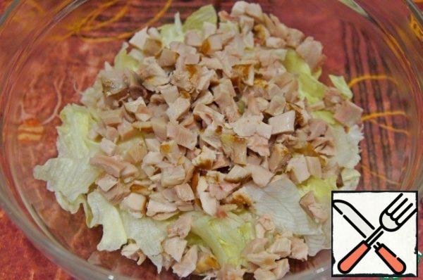 Add sliced chicken (suitable for any: fried, boiled, smoked or even chicken roll or sausage).