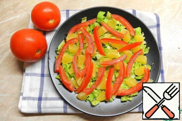 Tomato cut into strips, removing seeds and juice in advance. To put on top of citrus.