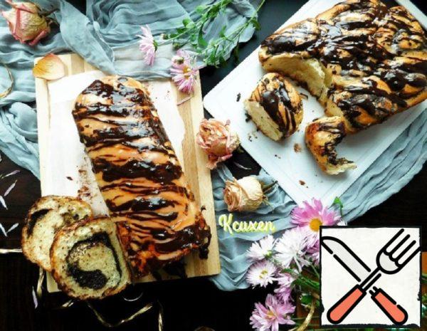 Roll with Halva and Poppy Seeds Recipe
