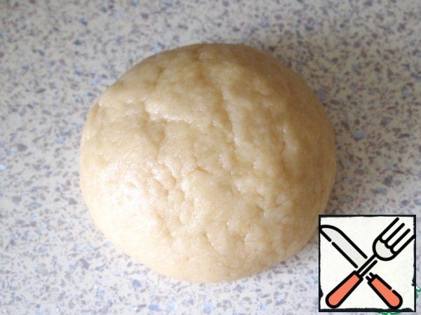 Add to the flour and knead the dough.
