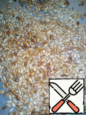 Fry sunflower seeds in a pan or on a baking sheet in the oven for about 5 minutes.