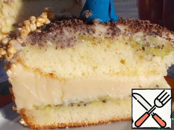 You can immediately serve it to the table! I was. The cream looks like a delicate souffle! It does not freeze to a jelly state, but it does not flow either!
Enjoy your tea!