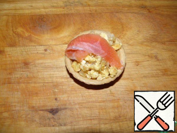 Put the fish on it.
