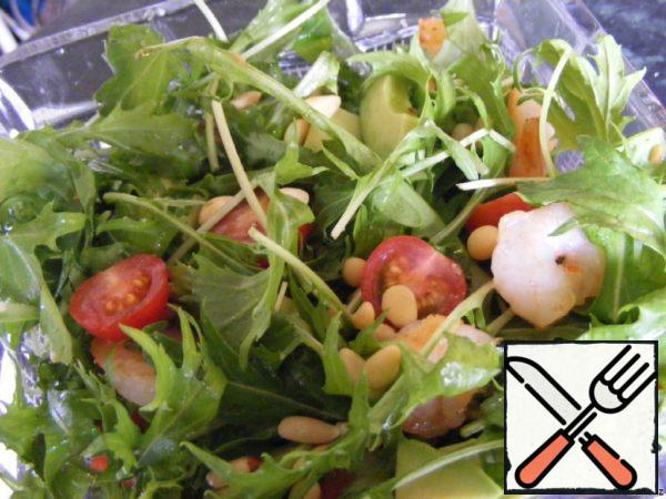 Vegetable Salad with Shrimps Recipe